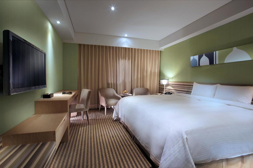 Park City Hotel Central Taichung Extérieur photo
