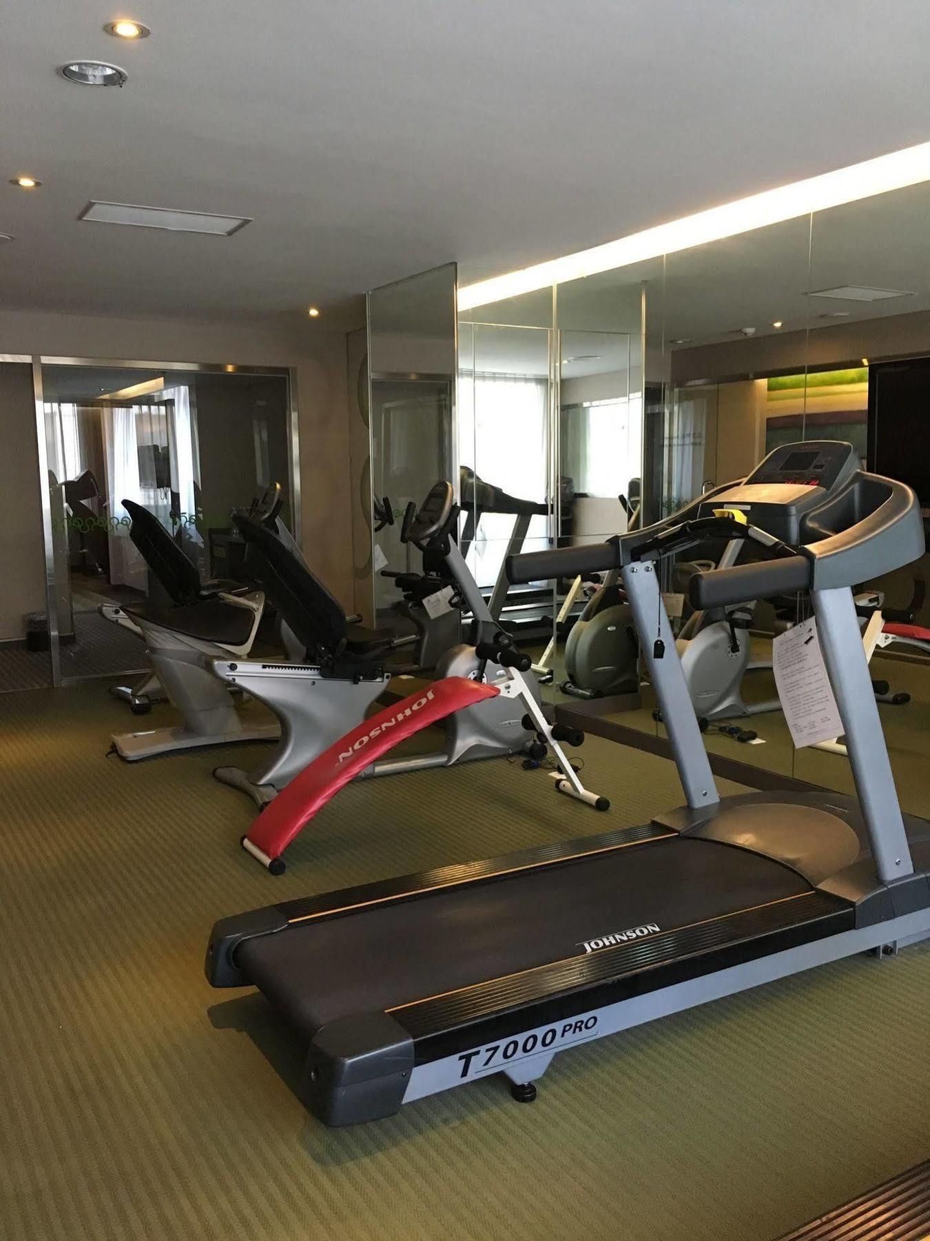 Park City Hotel Central Taichung Extérieur photo
